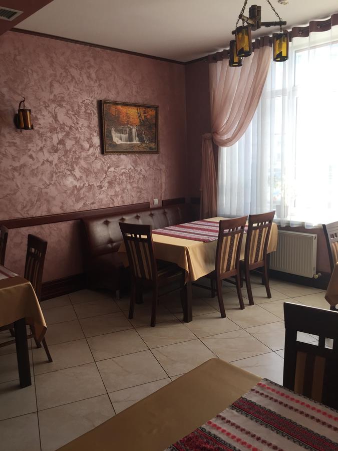 Hotel Karpaty Ivano-Frankivsk Exterior foto