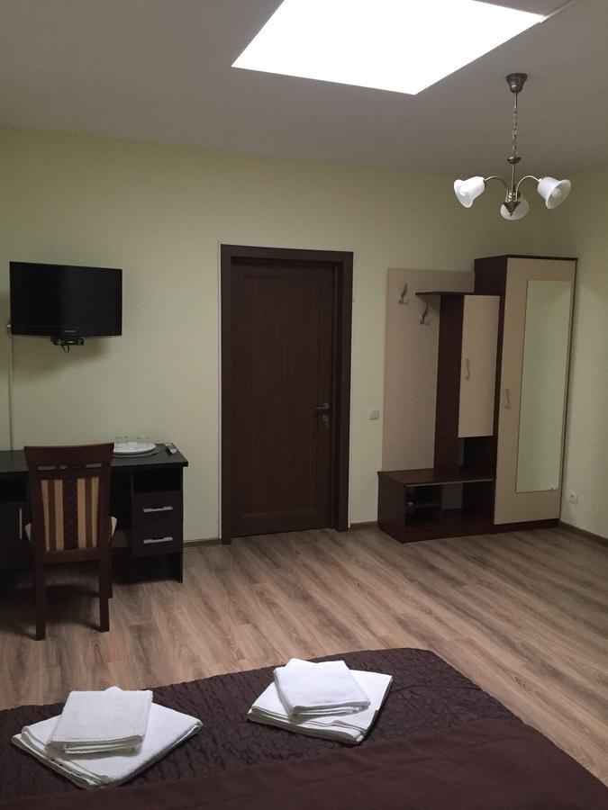 Hotel Karpaty Ivano-Frankivsk Exterior foto